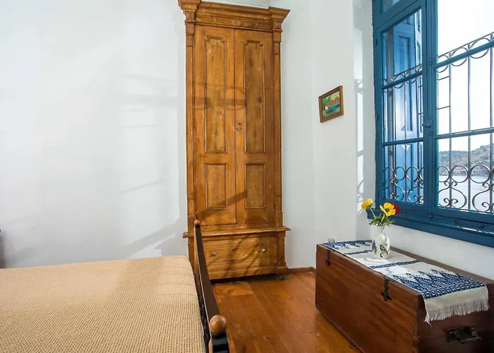 Myrsini's House بيت للعطل