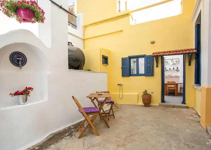 Myrsini's House بيت للعطل *