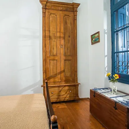 Myrsini's House Ferienhaus