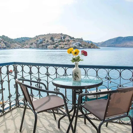 Myrsini's House Ferienhaus Symi